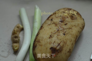 莲藕肉饺子，口感超级棒的饺子的做法步骤：2