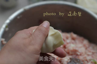 莲藕肉饺子，口感超级棒的饺子的做法步骤：12