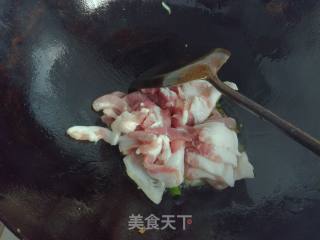 辣白菜炒五花肉的做法步骤：4