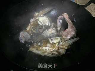 鱼头炖豆腐的做法步骤：6