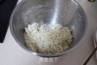 宝宝主食之——娃娃菜鲜肉包的做法步骤：2