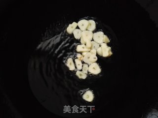 韭菜炒银芽的做法步骤：3