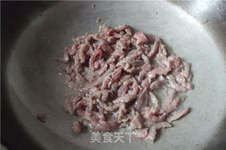 牛肉炒胡萝卜的做法步骤：4