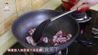 韩式辣白菜炒五花肉的做法步骤：7