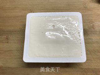 肉末酸黄瓜豆腐的做法步骤：2