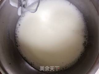 空气炸锅版戚风奶油蛋糕的做法步骤：6