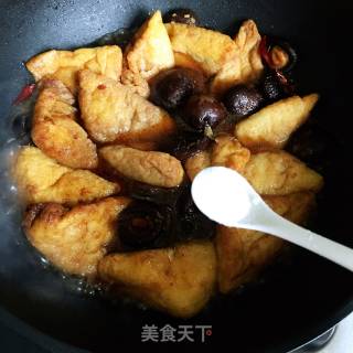 香菇烧油豆腐的做法步骤：8