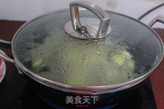 土豆炖鸡骨的做法步骤：6