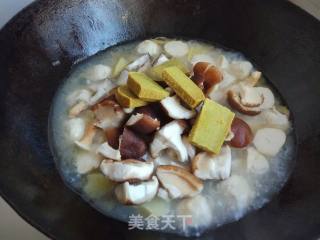 咖喱土豆香菇鸡肉丸的做法步骤：19