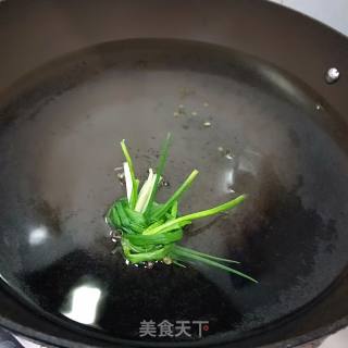 土豆炖排骨的做法步骤：1