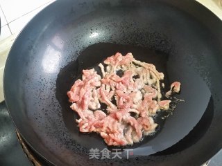 蒜薹炒肉丝的做法步骤：4