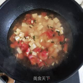 番茄豆腐汤的做法步骤：7