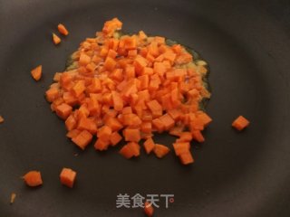 菠萝炒饭的做法步骤：9