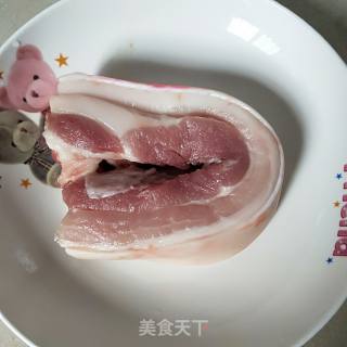 五花肉炖土豆的做法步骤：2