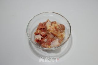 椰香柠檬咖喱鸡的做法步骤：1