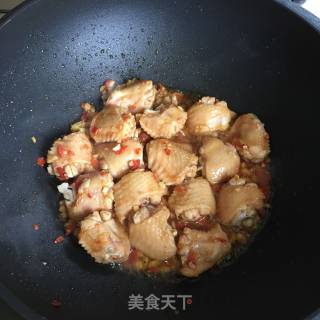 剁椒蒸鸡翅的做法步骤：6