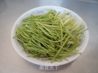 肉丝炒香菜杏鲍菇的做法步骤：5