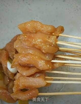 烧烤味鸡肉串的做法步骤：4