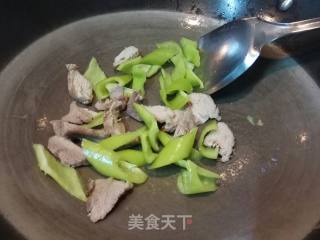 回锅肉焖煎豆腐的做法步骤：6