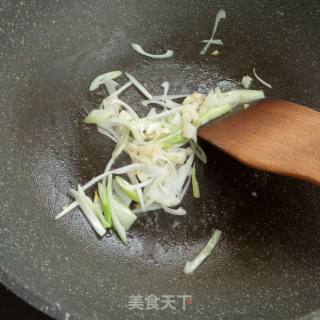 芹菜土豆丝的做法步骤：7