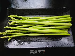 快手小炒菜:芦笋虾仁的做法步骤：4