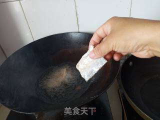 黄梅酱焖带鱼的做法步骤：7