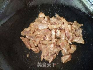 黑木耳土豆片炒肉的做法步骤：8