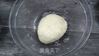 紫薯土豆泥花卷的做法步骤：2