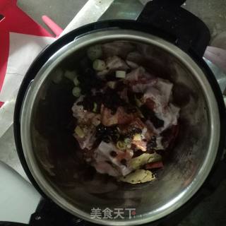 豆豉炖排骨的做法步骤：2