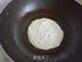 五香葱油饼的做法步骤：14