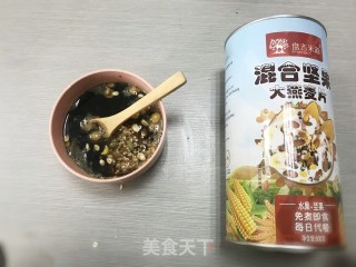 酸梅燕麦片汤的做法步骤：3