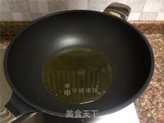 双菇板栗烧鸡的做法步骤：5