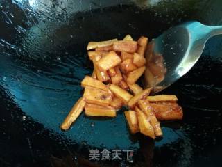 自制零食一一拔丝红薯的做法步骤：7