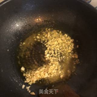 面包糠炒虾的做法步骤：4