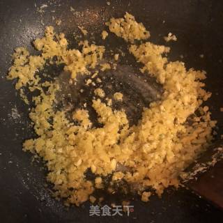 面包糠炒虾的做法步骤：5