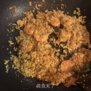 面包糠炒虾的做法步骤：6