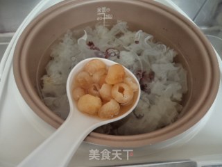 红豆桂圆银耳羹的做法步骤：6