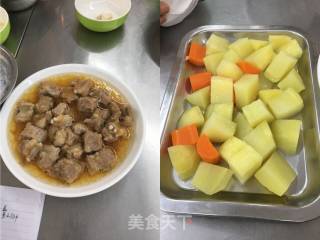 土豆烧排骨的做法步骤：3