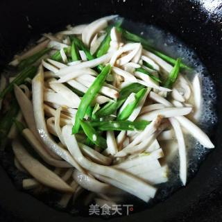 四季豆素炒杏鲍菇的做法步骤：6