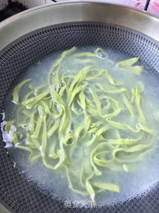 羊肉汤菠菜手擀面的做法步骤：26