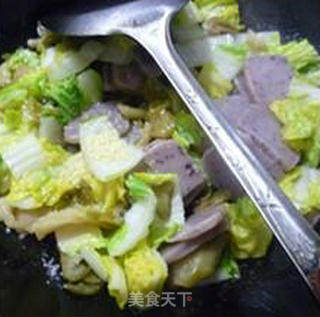 榨菜娃娃菜炒红豆年糕的做法步骤：10