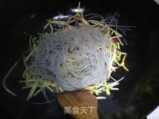 黄豆芽炒粉丝的做法步骤：7