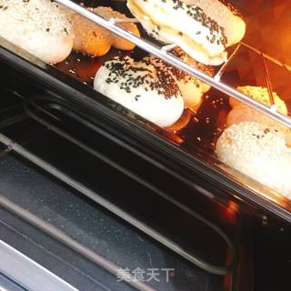 芝麻烤饼的做法步骤：7