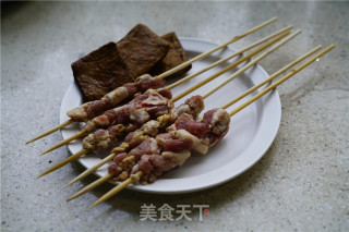 烤豆干羊肉串的做法步骤：1