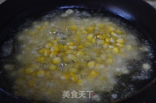 香煎虾拼玉米的做法步骤：7