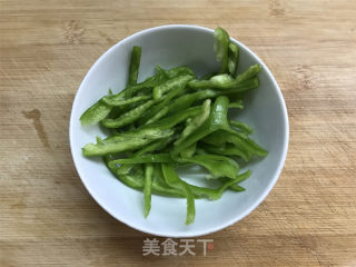 绿豆芽胡萝卜丝的做法步骤：4