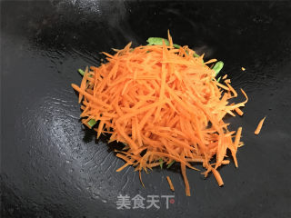 绿豆芽胡萝卜丝的做法步骤：6