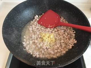 香菇酱肉包的做法步骤：7