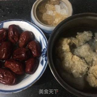 红枣银耳炖荸荠的做法步骤：1