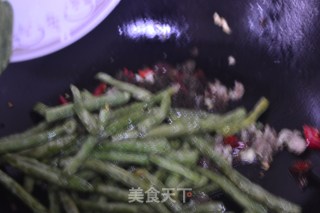 干煸豆角的做法步骤：6